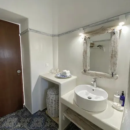 Karpathian Minimalism Holiday home Arkasa